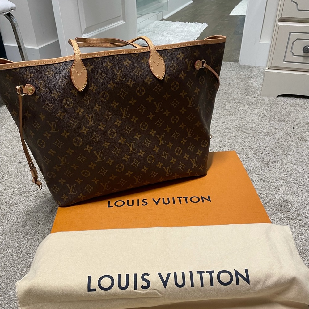 💯 Authentic Louis Vuitton Neverful GM